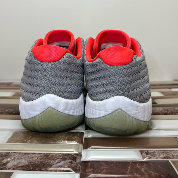Jordan Future Low wolf gray infrared. Men’s Size 9.5 - Picture 4 of 17